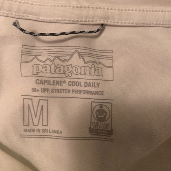 COPY - BNWOT-Women’s Patagonia Capilene cool Daily shirt with 50+SPFstretch per… - Picture 3 of 3